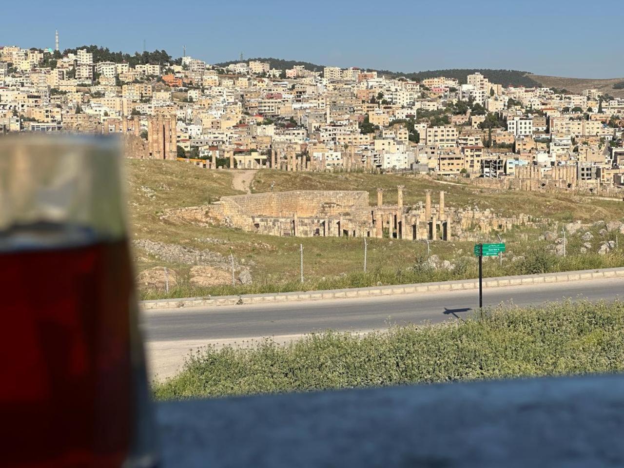 Jerash City View Джераш Екстериор снимка